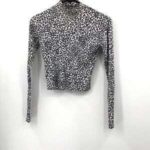 3/$25 Brandy Melville Leopard Print Long-sleeved Knit Cropped Top